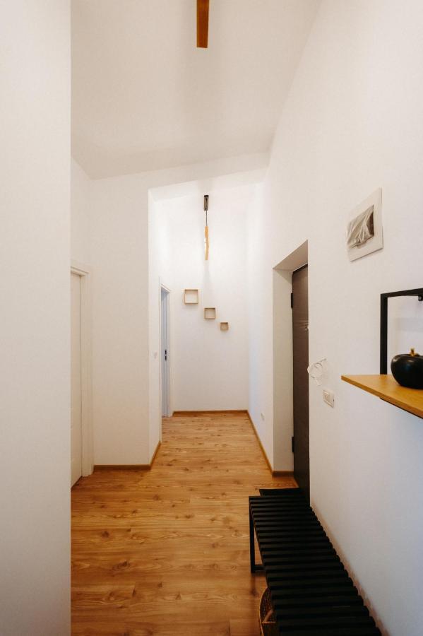 スチャヴァModern Loft Oneアパートメント エクステリア 写真